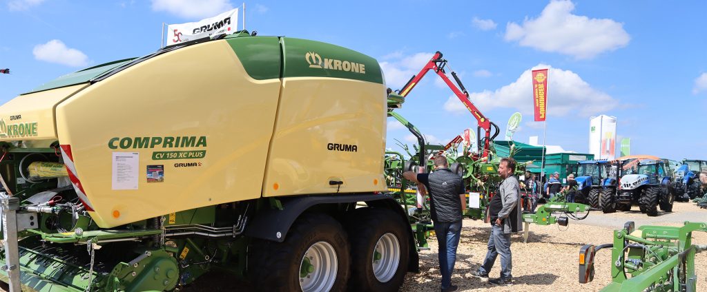 Agrarschau Allgäu 2025: Landwirtschaft trifft Innovation und Gemeinschaft 1 Krone Ballenpresse